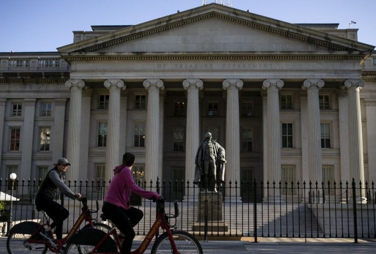 Treasury yields slide as traders see rates falling half point by July